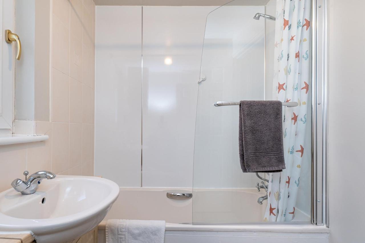 4 Bedroom Townhouse In Stirling Exteriér fotografie